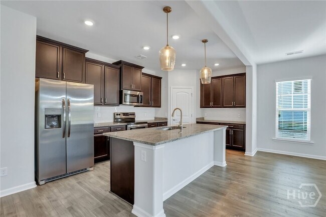 Building Photo - 10 Ashmont St