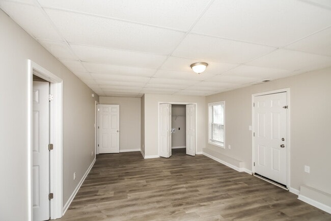 Building Photo - 2740 Owens Dr
