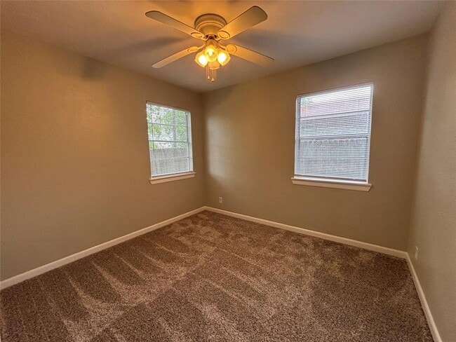 Building Photo - 1406 N Appomattox Dr