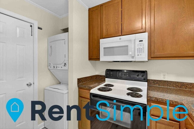 Building Photo - 1808 Soho Ct