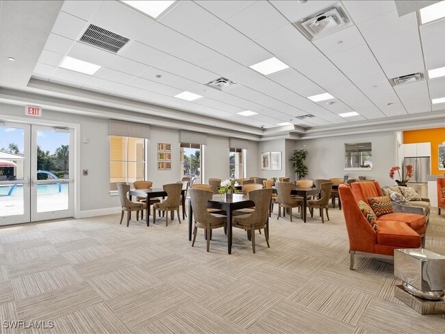 Building Photo - 2827 Blossom Wy