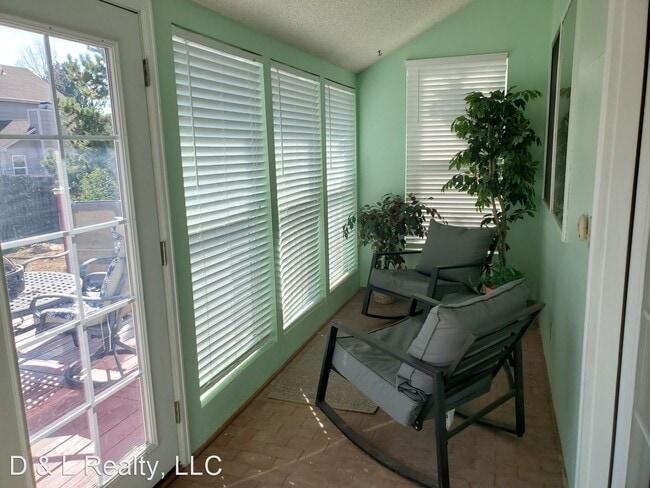 Building Photo - 3 br, 2 bath House - 8385 Freemantle Dr