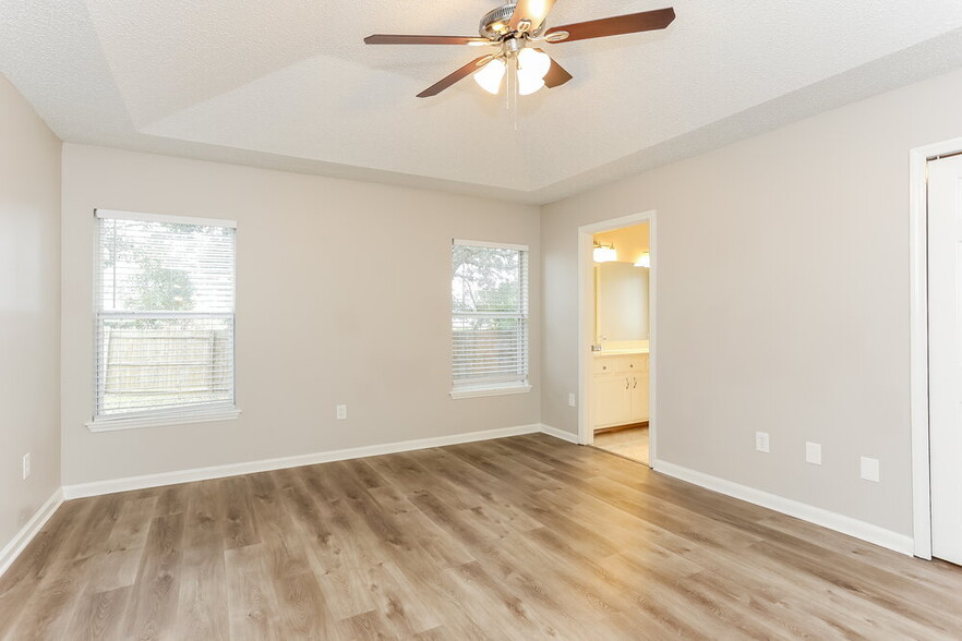 Building Photo - 1453 Seawolf Trail N