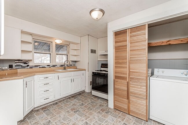 Building Photo - Please View 3D Virtual Walk-Through Before Scheduling a Showing