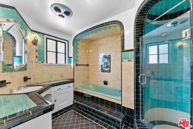 Building Photo - 1328 Sierra Alta Way