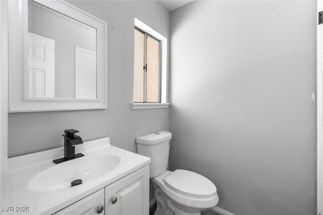 Building Photo - 6442 Ironbark Ln