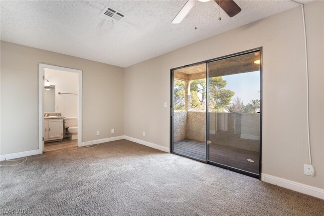 Building Photo - 3929 S Torrey Pines Dr