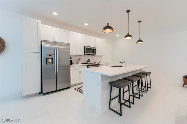 Building Photo - 26401 Coco Cay Cir