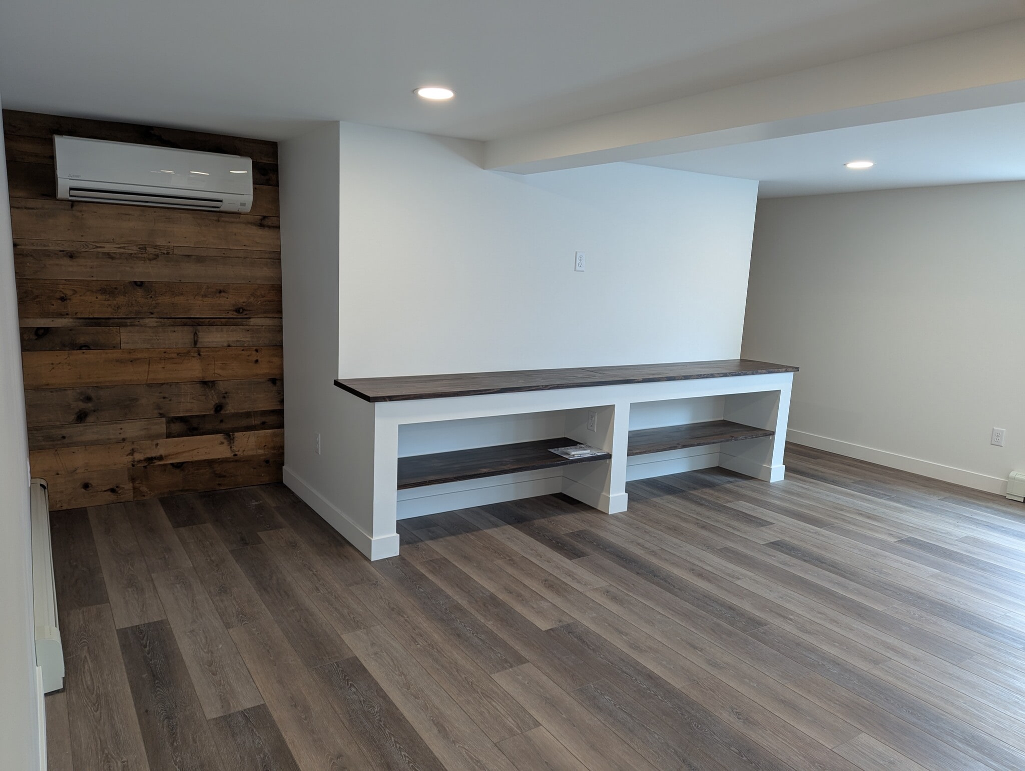 Living Room - 207 6th St