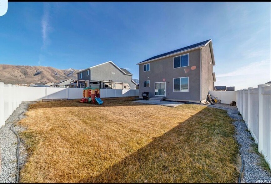 Building Photo - 2621 E Clarkstone Dr
