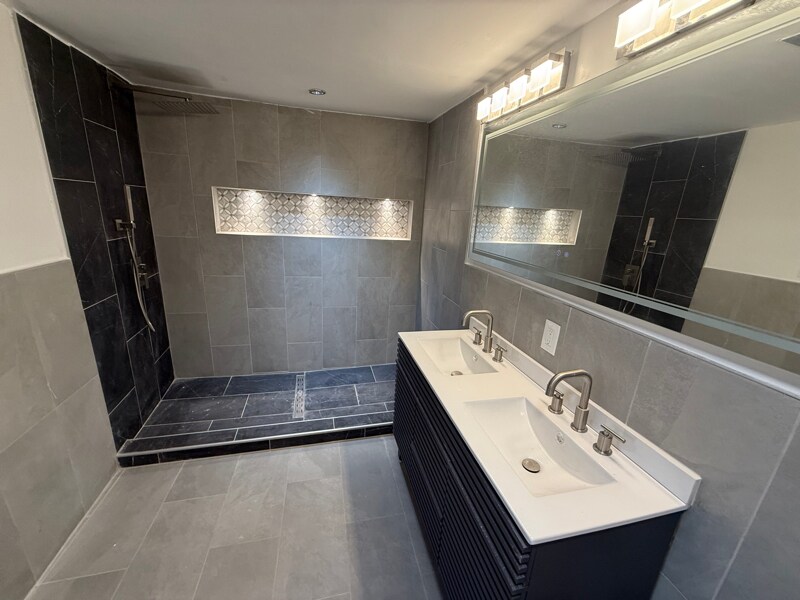 Building Photo - 5247 Landis Ave