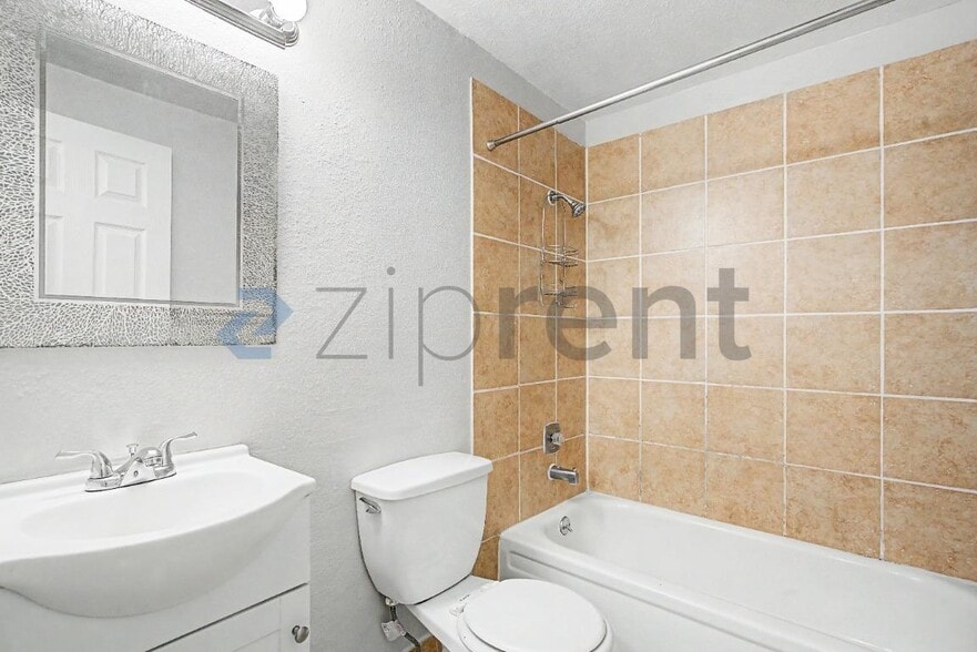 Building Photo - 9660 SW Prairie Terrace