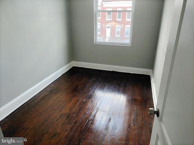 Building Photo - 622 Linnard St