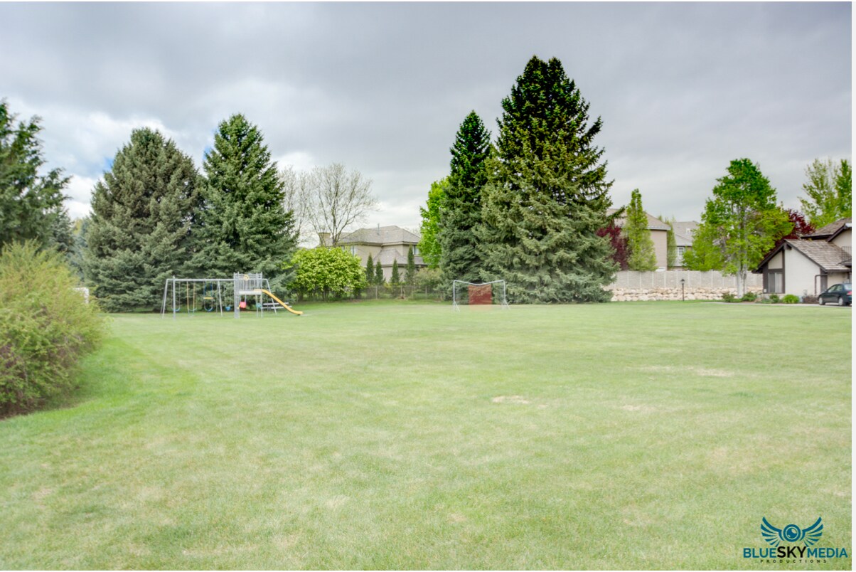 Building Photo - 3440 Brookside Dr.