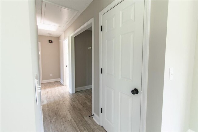 Building Photo - 270 Irwin Mill Rd SE