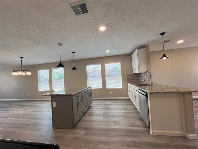 Building Photo - 8504 Seven Oaks Ln