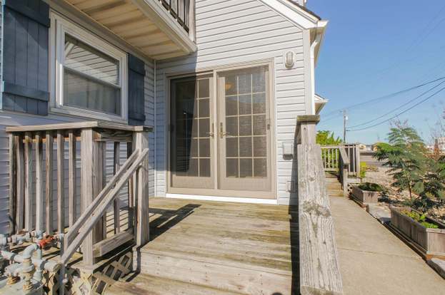 Building Photo - 100 Sheridan Square