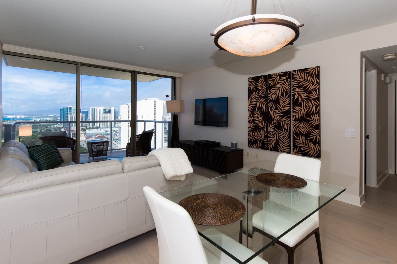 Building Photo - 1551 Ala Wai Blvd