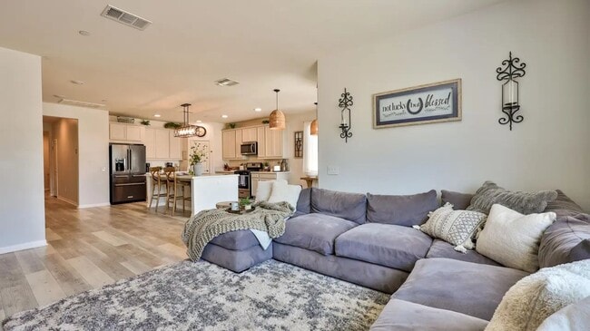 Building Photo - Beautiful Single-Story Home in the Prestig...