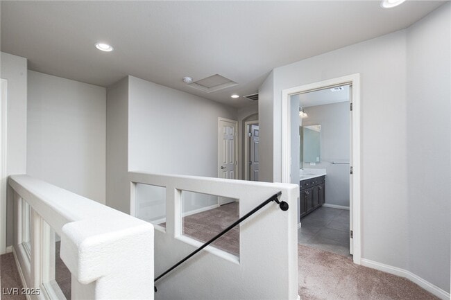 Building Photo - 9857 Mercer Ests Ct