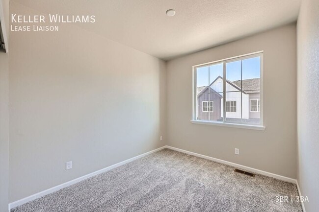 Building Photo - 477 Millwall Cir