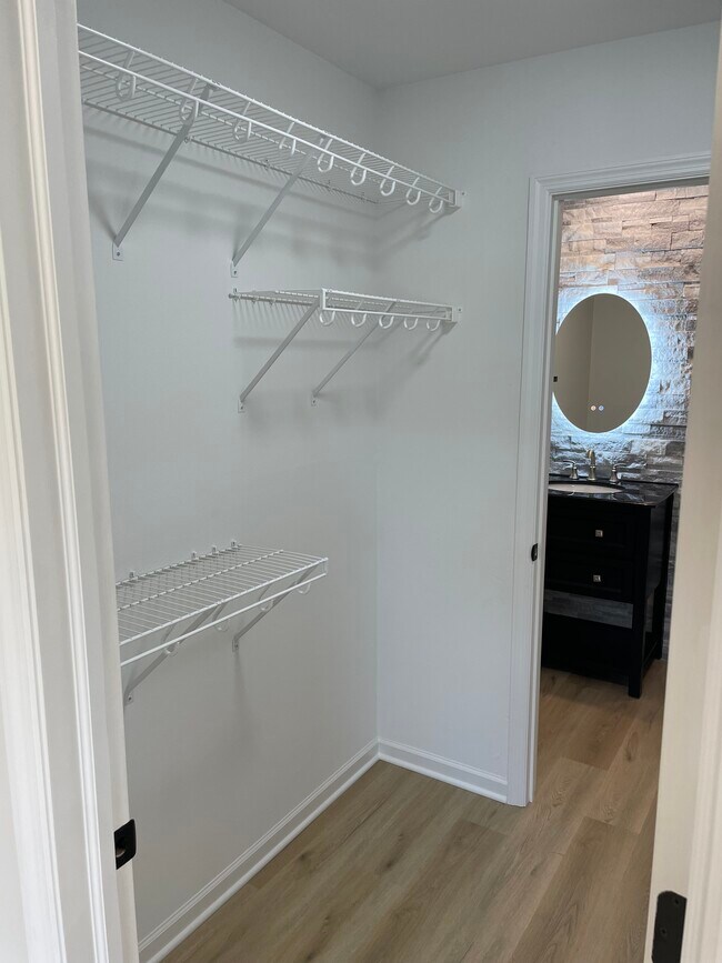 Building Photo - 255 Elmwood Ave