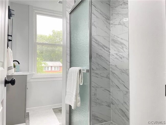 Building Photo - Beautiful Newly Renovated Home Available D...