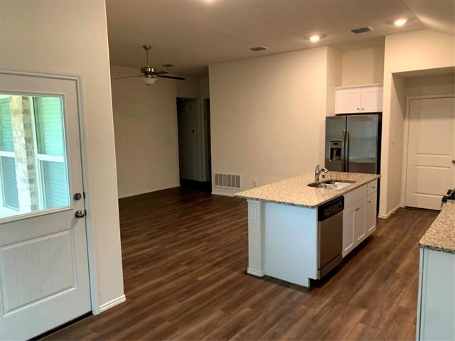 Building Photo - 2444 Larimar Dr