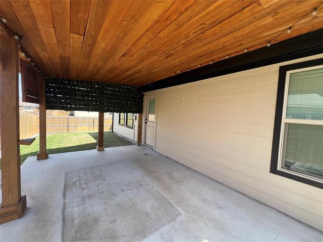 Building Photo - 1650 Woodbrook Dr