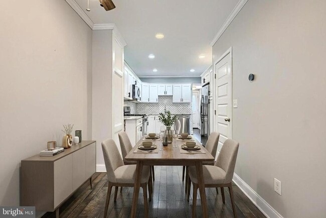 Building Photo - 115 N Belnord Ave