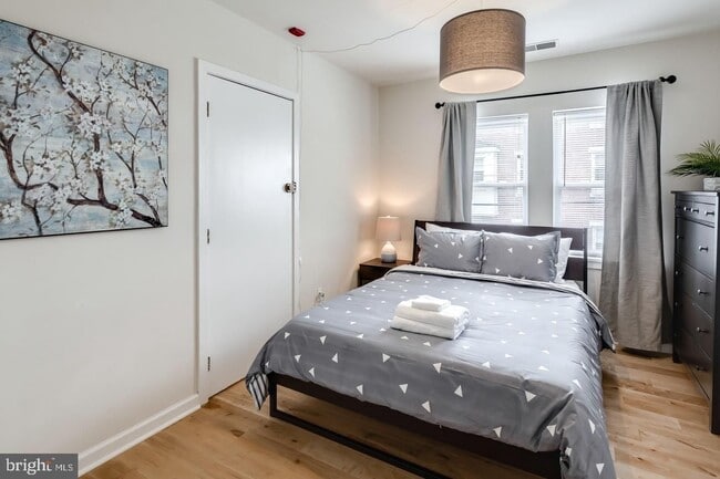 Building Photo - 2061 Kater St