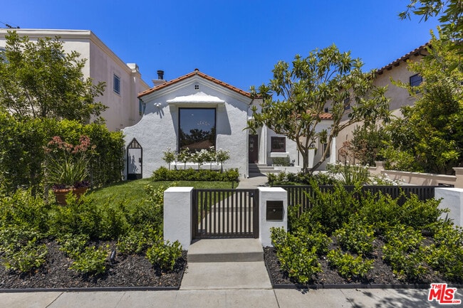Building Photo - 8607 Clifton Way