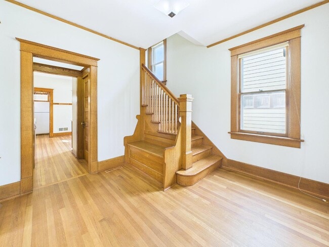 Building Photo - 1522 Park Wild Ave