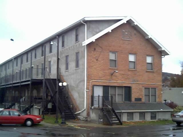 Building Photo - 70 Market St