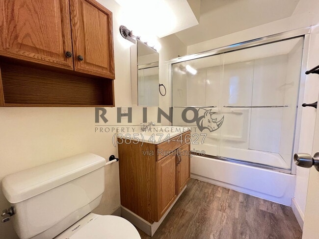 Building Photo - 778 E Enchanted Dr