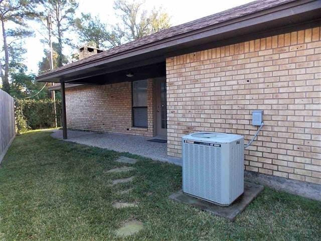 Building Photo - 5691 Calder Ave