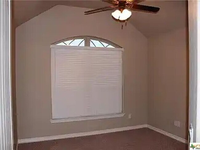 Building Photo - Beautiful Executive Home in Harker Heights...