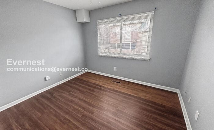 Building Photo - 2225 Golf Rd SW