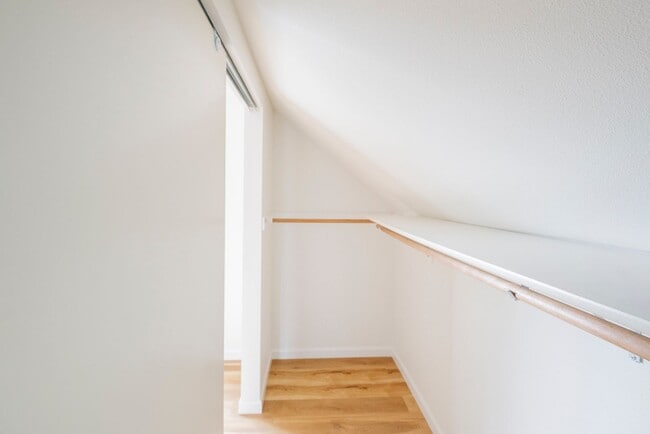 Building Photo - $2845/mo - 3 Bed/2 Bath Updated Home in the Heart of the Alberta Arts District!