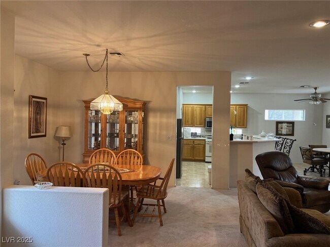 Building Photo - 2609 Arimo Dr