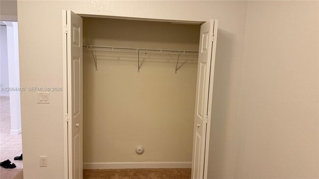 Building Photo - 737 SE 37th Pl