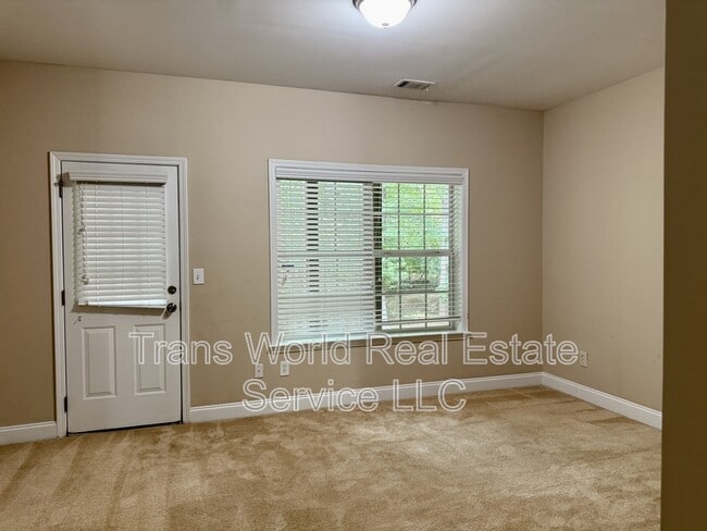 Building Photo - 5228 Wellsley Bend