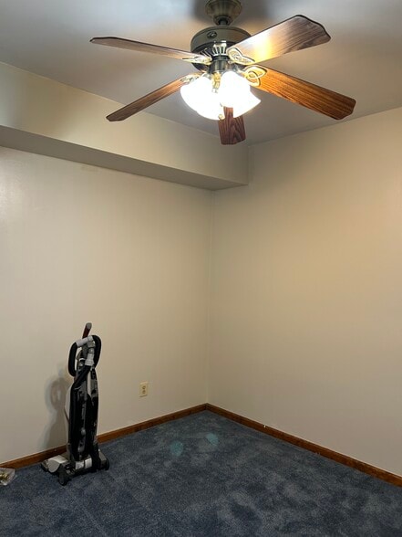 Building Photo - 613 Boulevard