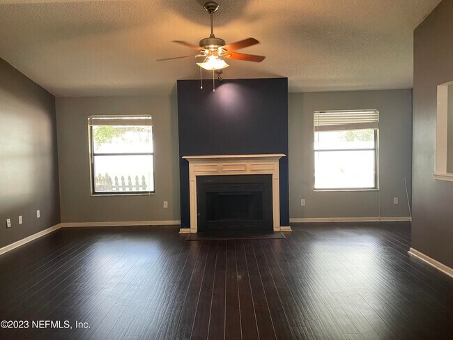 Building Photo - 1646 Rusty Rail Rd