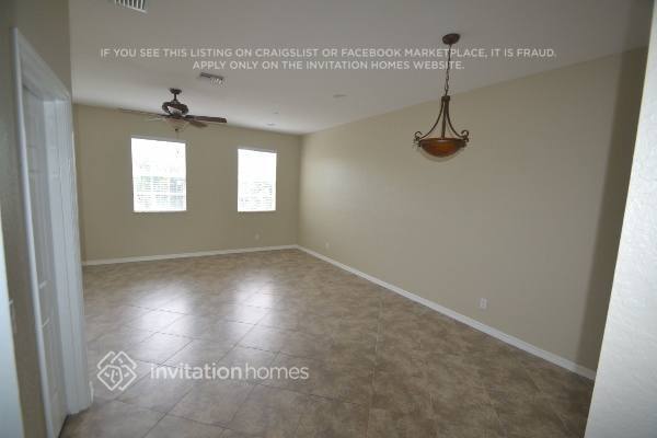 Building Photo - 253 E Bay Cedar Cir