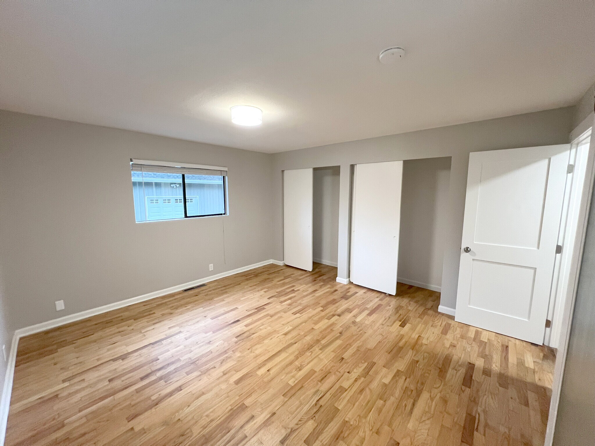 Building Photo - 6519 Illahee Rd NE