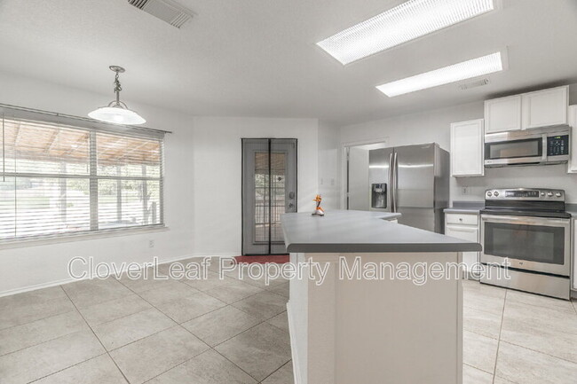 Building Photo - 818 Quitman Oak