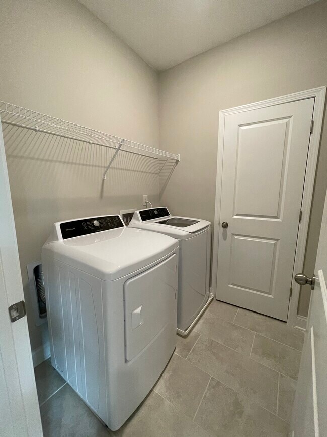 laundry - 3779 Duke Center Way