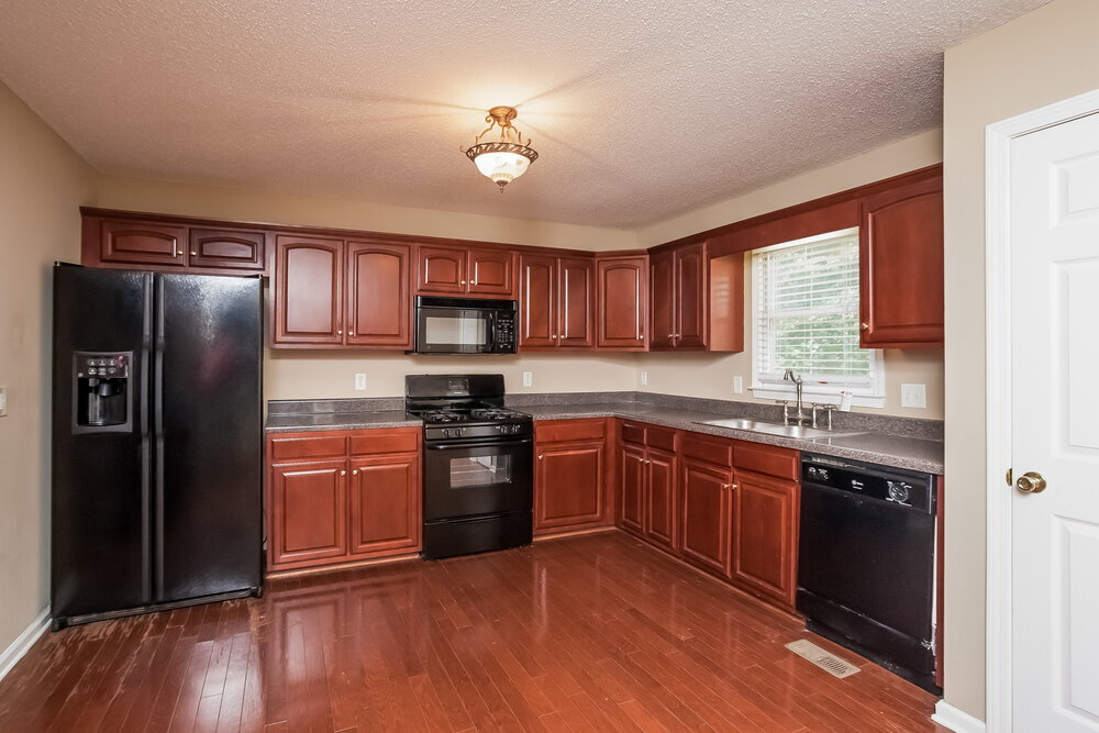 Building Photo - 815 Tynsdale Dr