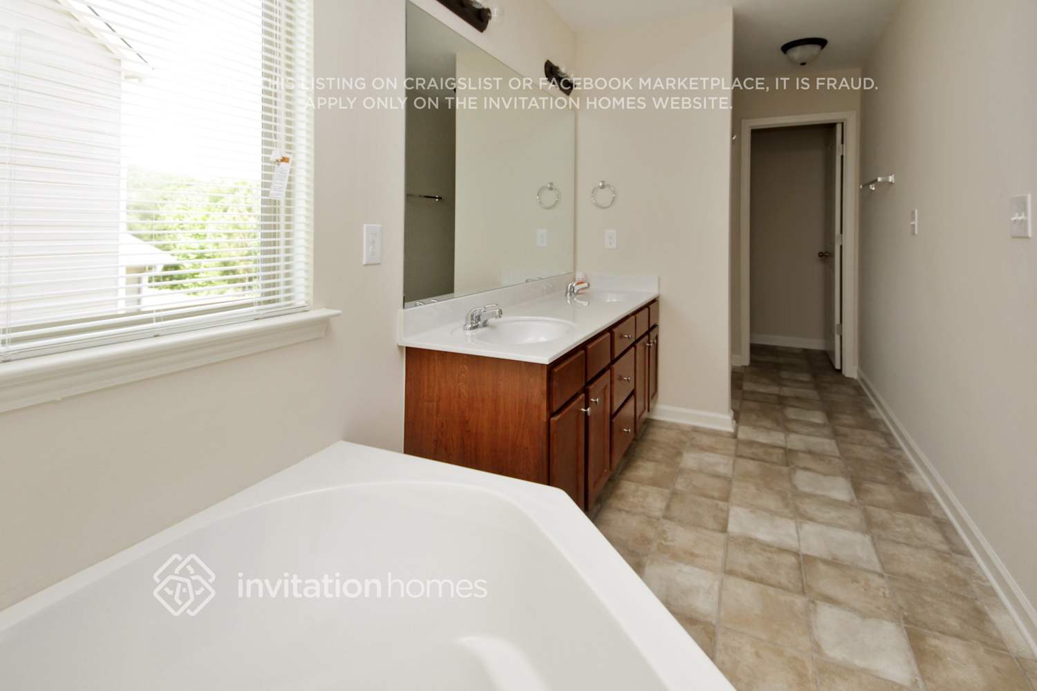 Building Photo - 788 Rockingham Dr